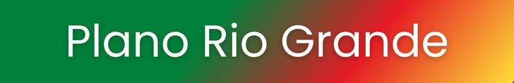 Banner digital horizontal com fundo em degrad&ecirc; que vai do verde, &agrave; esquerda, passando por tons vermelho at&eacute; o amarelo, &agrave; direita. No centro do banner, em destaque, est&aacute; o texto &ldquo;Plano Rio Grande&rdquo; em letras grandes, brancas e com fonte simples e limpa. 