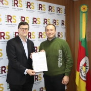 Assinatura dos convênios ocorreu entre o secretário Volnei Minozzo e os prefeitos municipais (32)